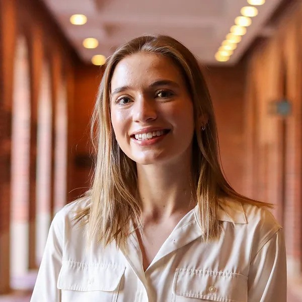 Headshot of Yana Savitsky