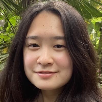Emma Leihe Headshot
